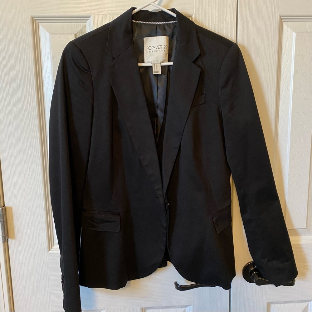 Forever 21 Large Long Sleeve Black Blazer
